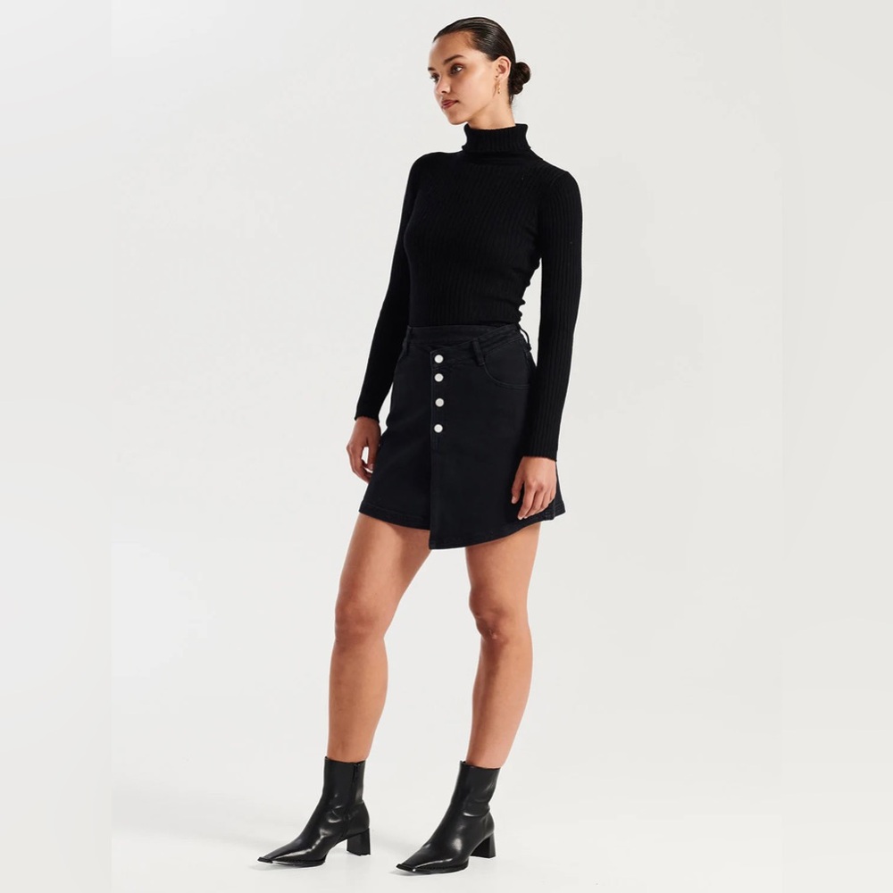 Ena Pelly Monique Asymmetrical Mini Skirt Denim Skirt Washed Black 6 NWT